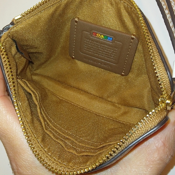Brand New~Limited Edition COACH Leather Corner Zip Rainbow Roller Skate Wristlet - Picture 6 of 14